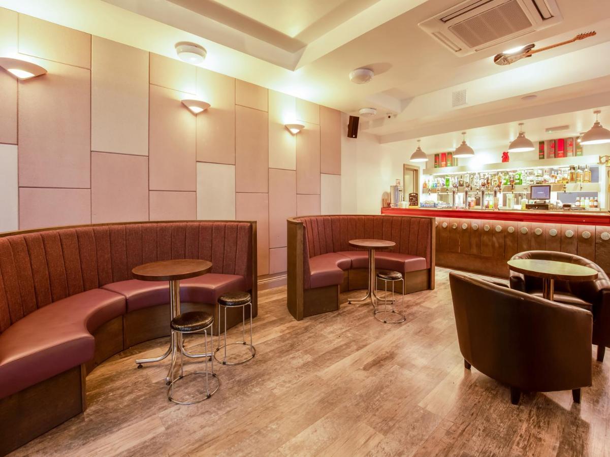 Padarn Hotel 란베리스 외부 사진