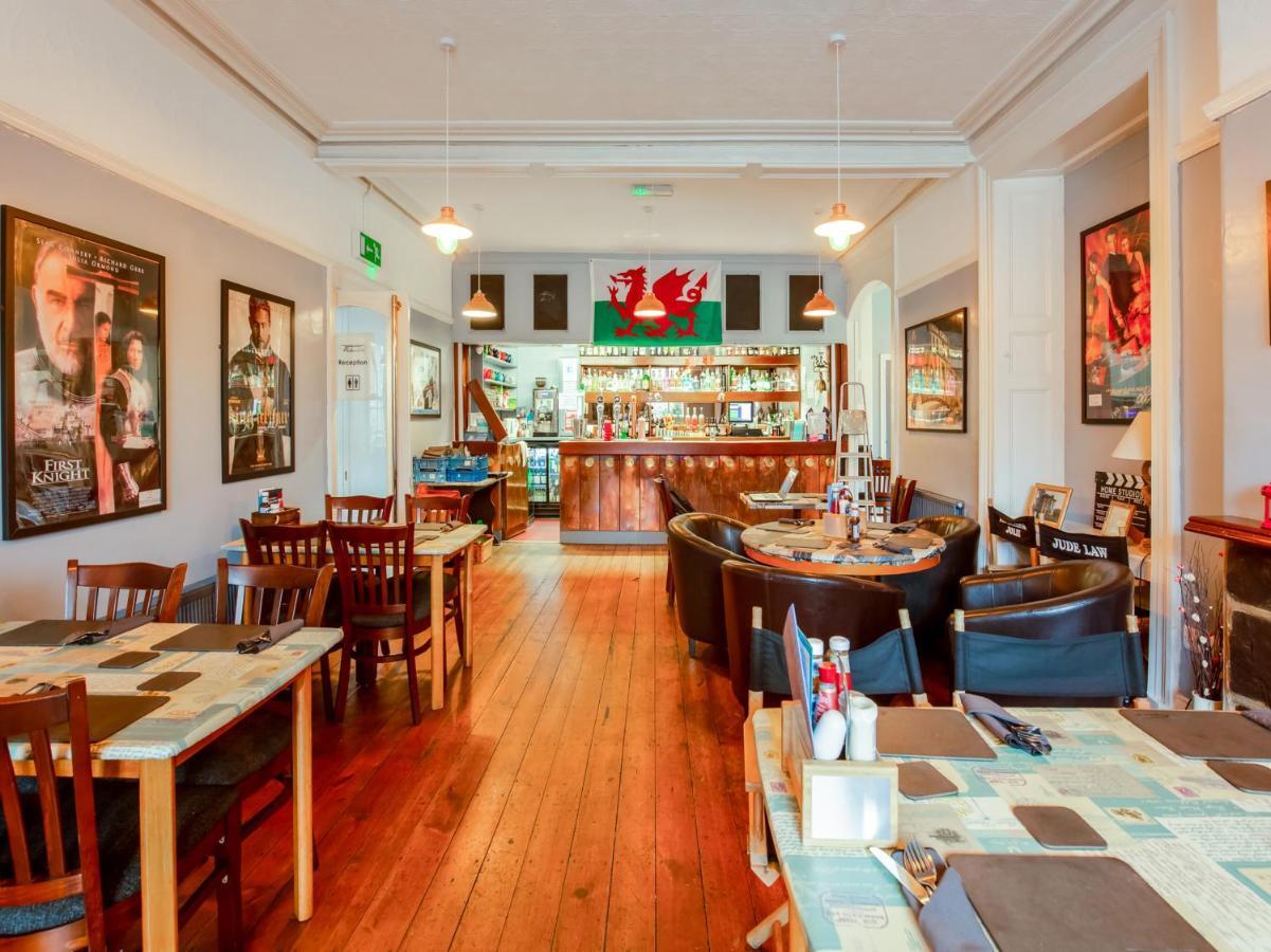 Padarn Hotel 란베리스 외부 사진