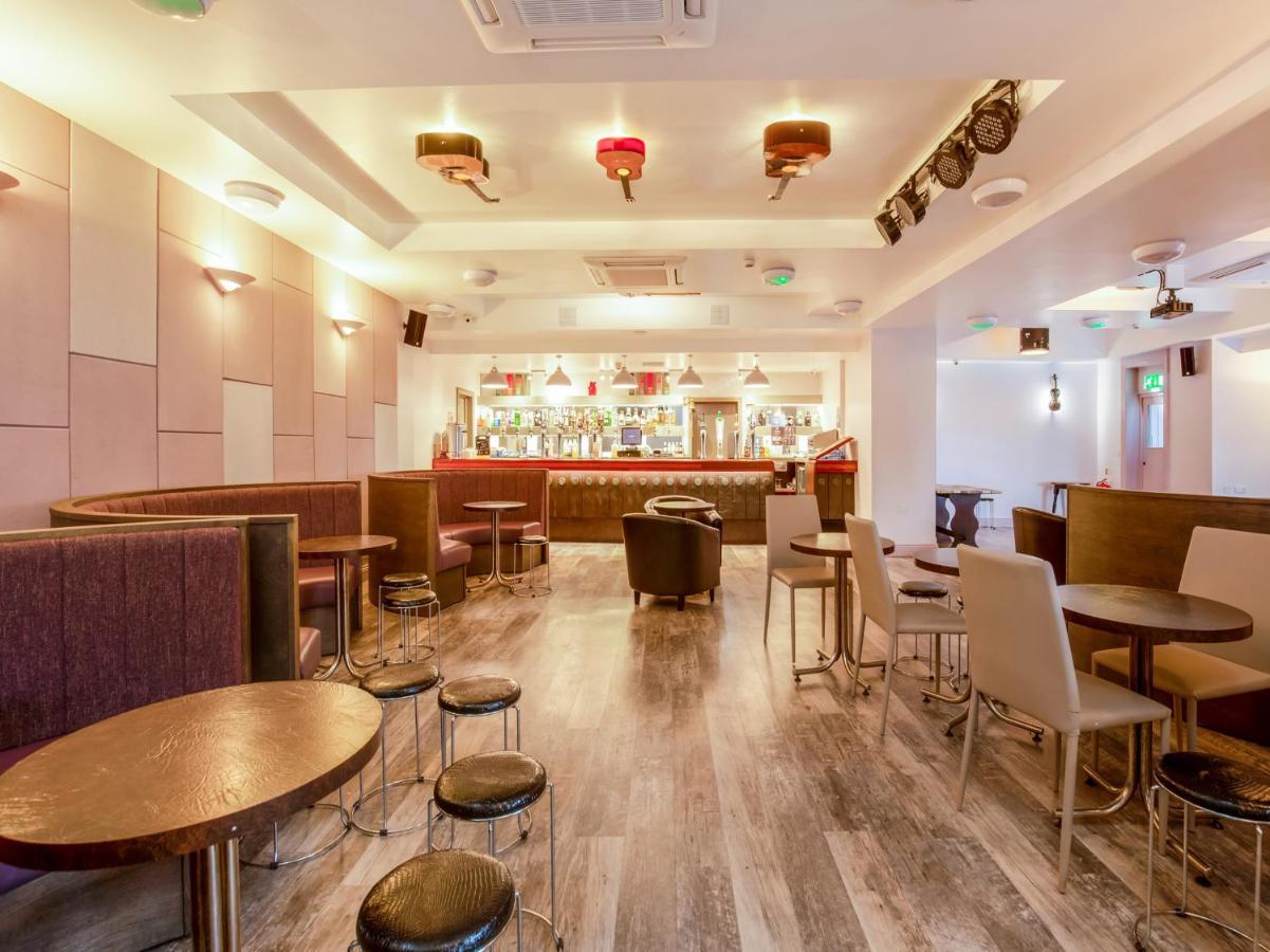 Padarn Hotel 란베리스 외부 사진